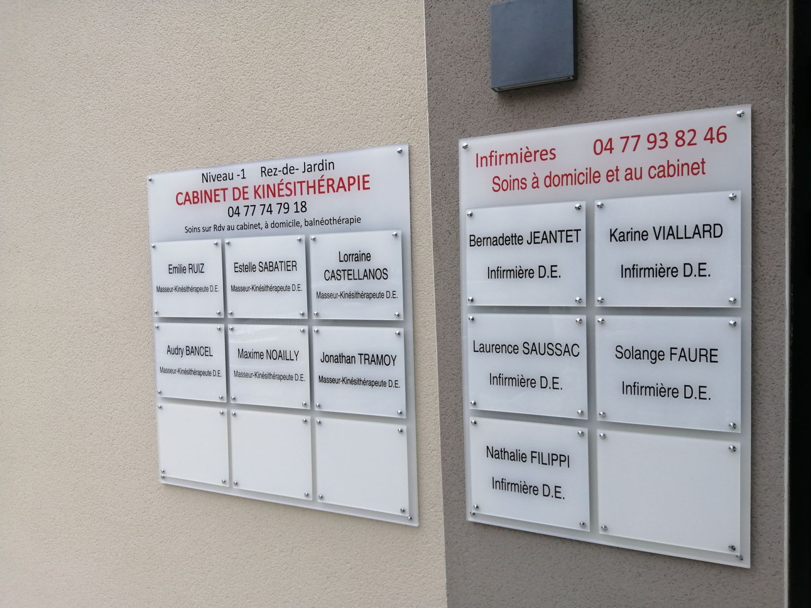 Ensemble de plaques professionnelles en plexiglas pour cabinet médical