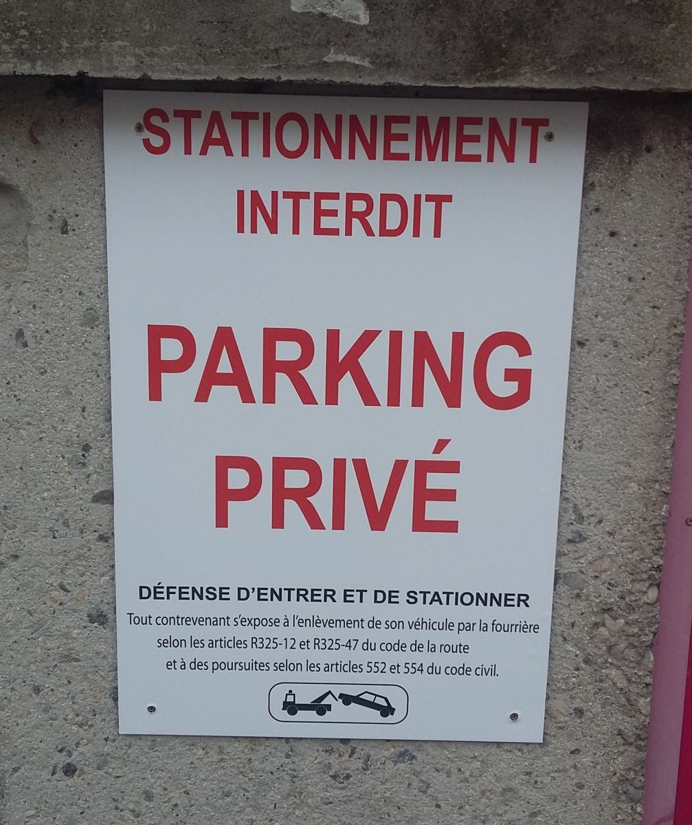 Panneau alucobond impression numérique parking privé