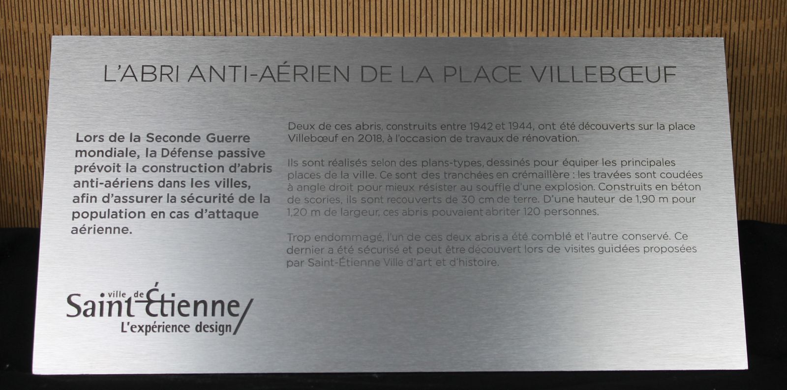 Plaque aluminium brossé gravée  commémorative Saint Etienne  