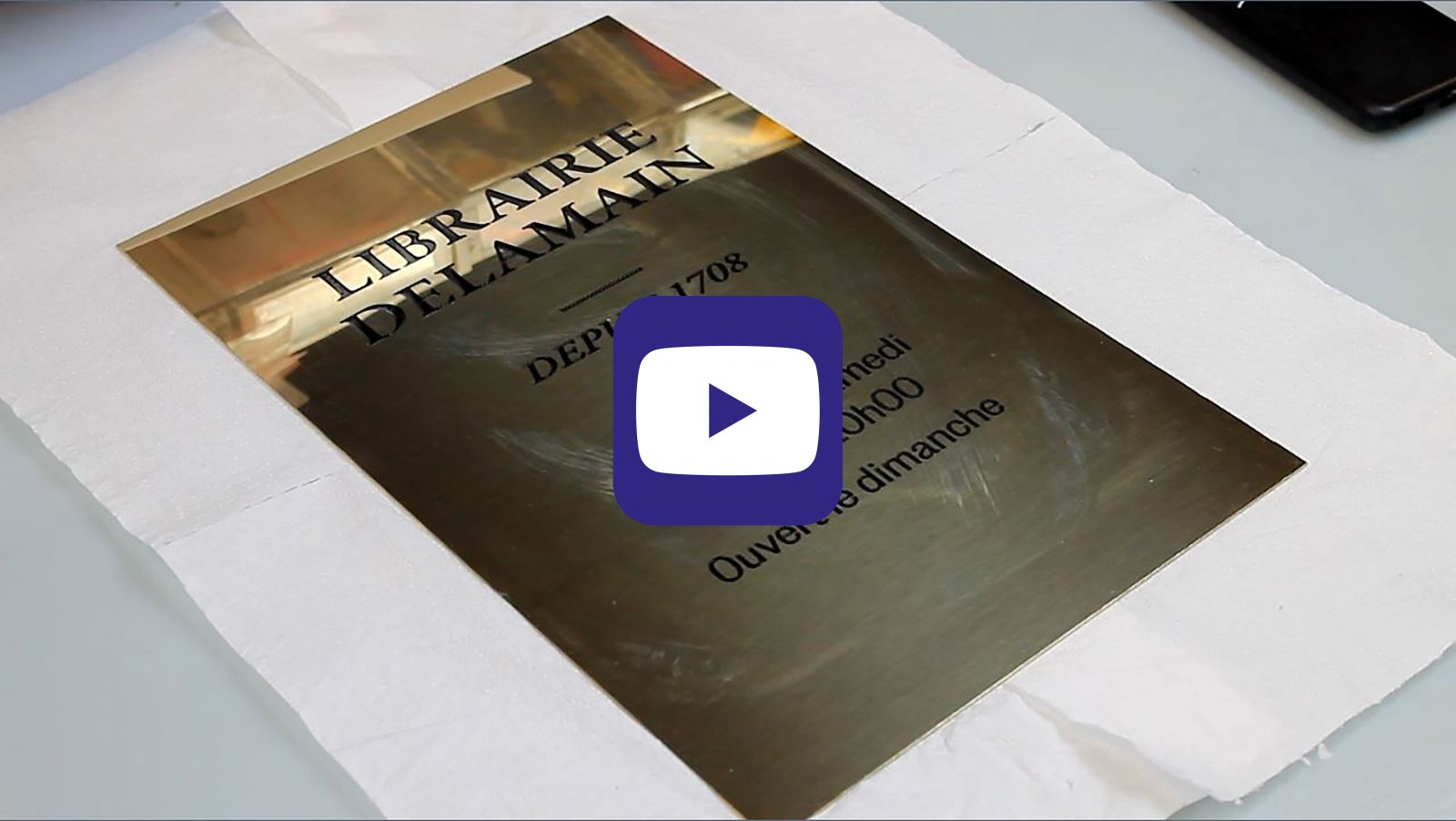 étapes 4 de la plaque en laiton pour le nettoyage de la peinture du processus