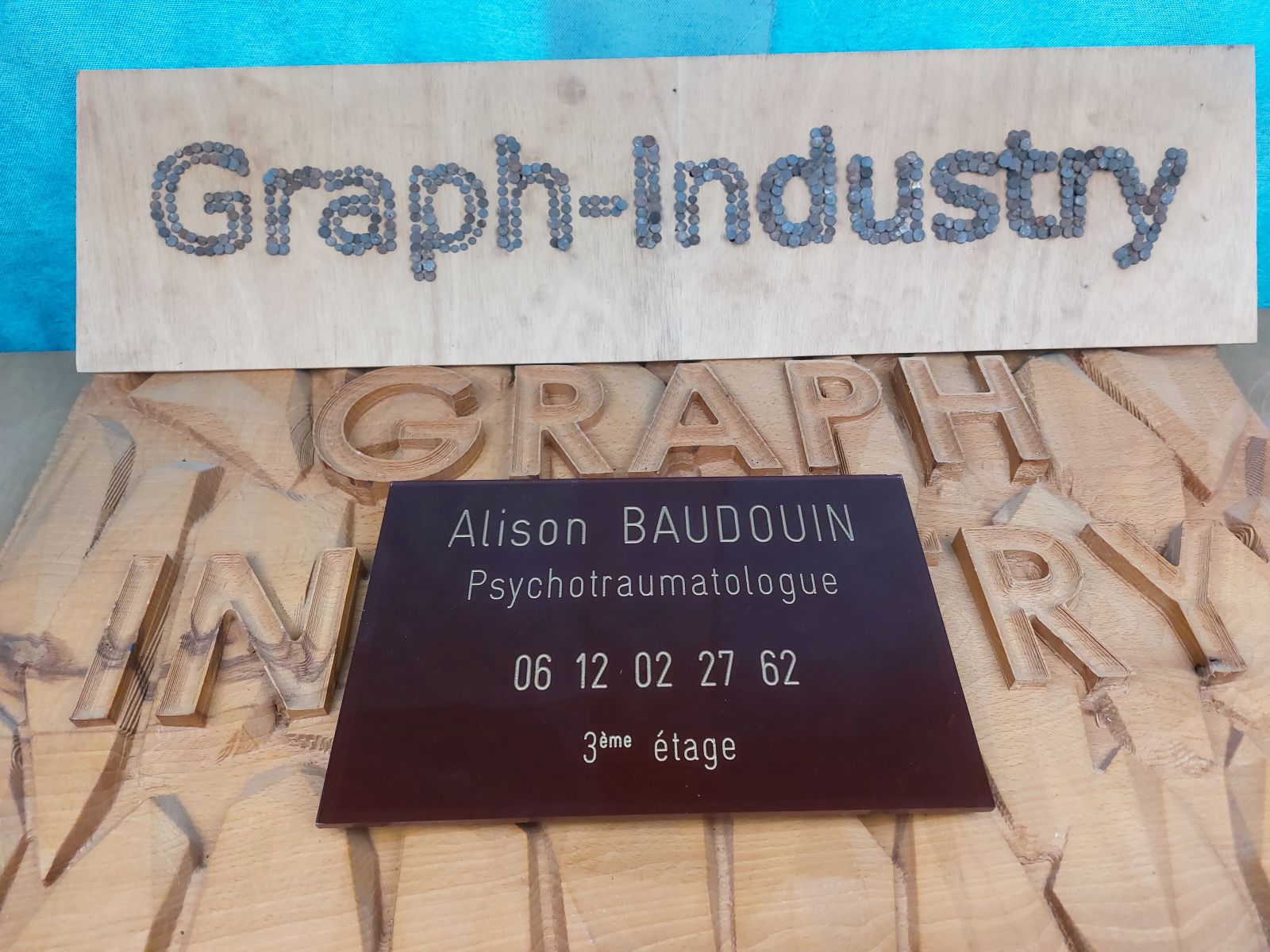 Plaque professionnelle en plexi Plaque professionnelle en plexi