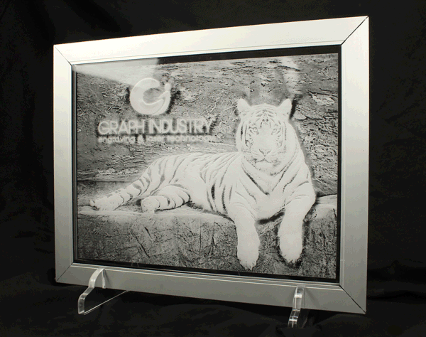 plaque en plexi avec gravure laser