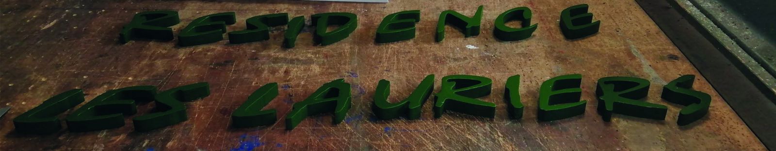 Lettres découper pour une copropriété 